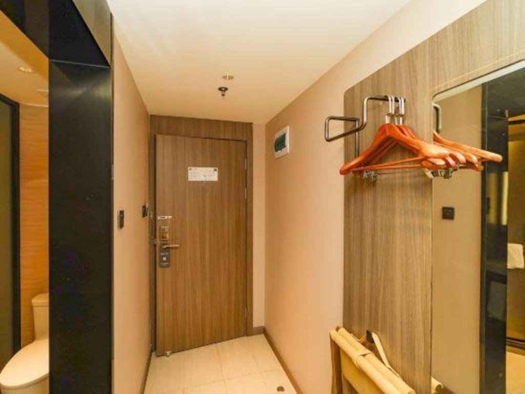 Hanting Hotel Hangzhou Central Wulin Square Metro Station Buitenkant foto