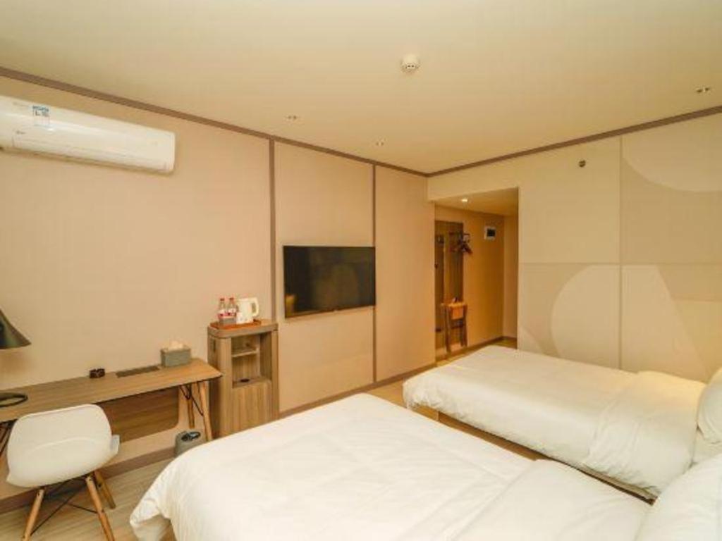 Hanting Hotel Hangzhou Central Wulin Square Metro Station Buitenkant foto